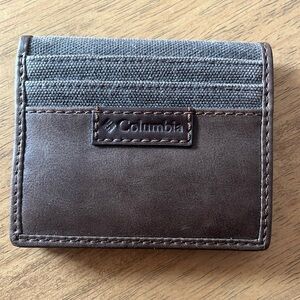 Columbia sportswear wallet, brown